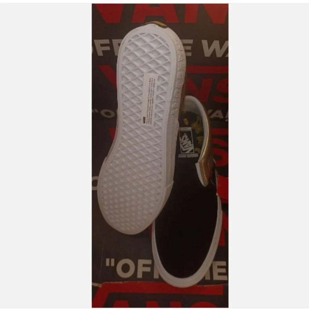 VANS Shake Junt Slip On Pro Shoes Black / Gold Men's 11.5 VN0A347V13L
